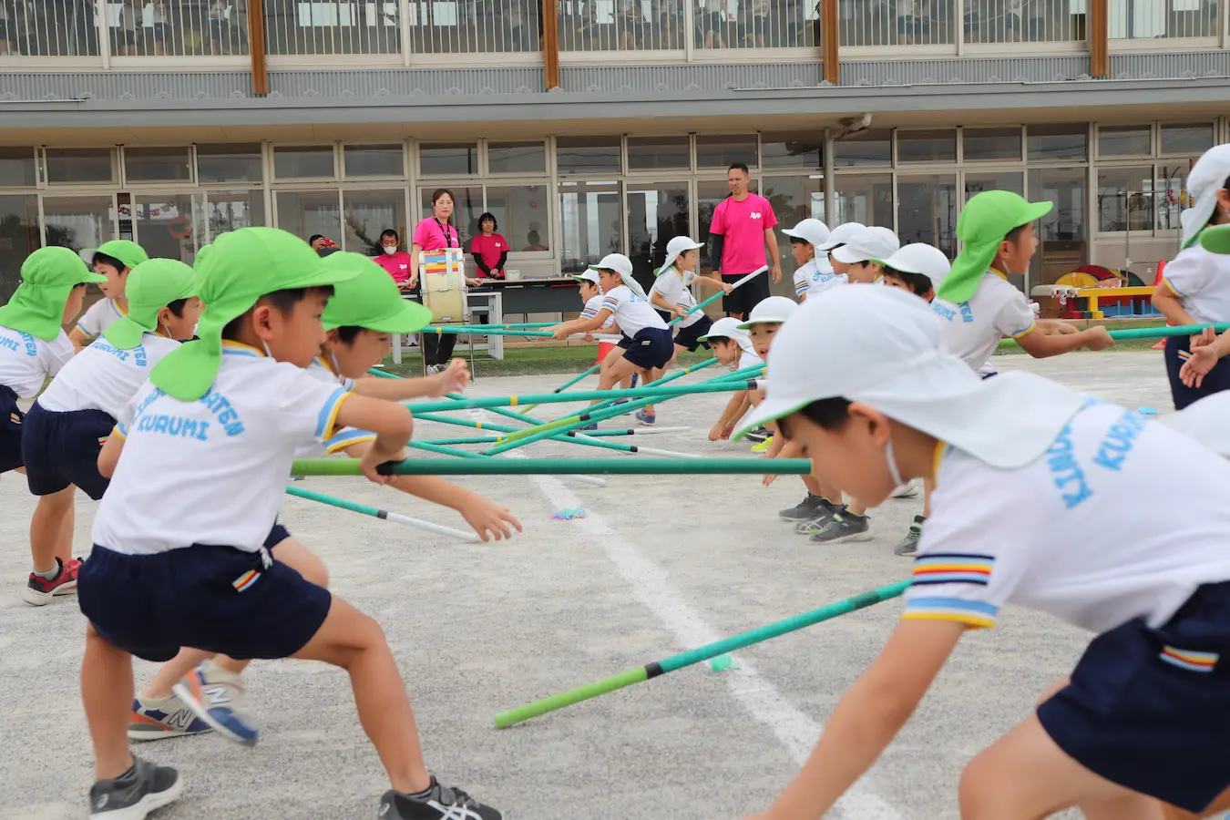 運動会の棒引きの様子